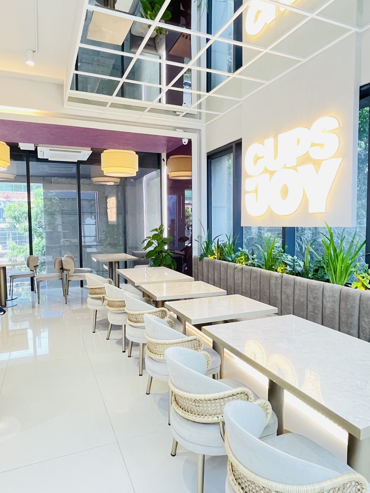 Cha Time Café interior 5