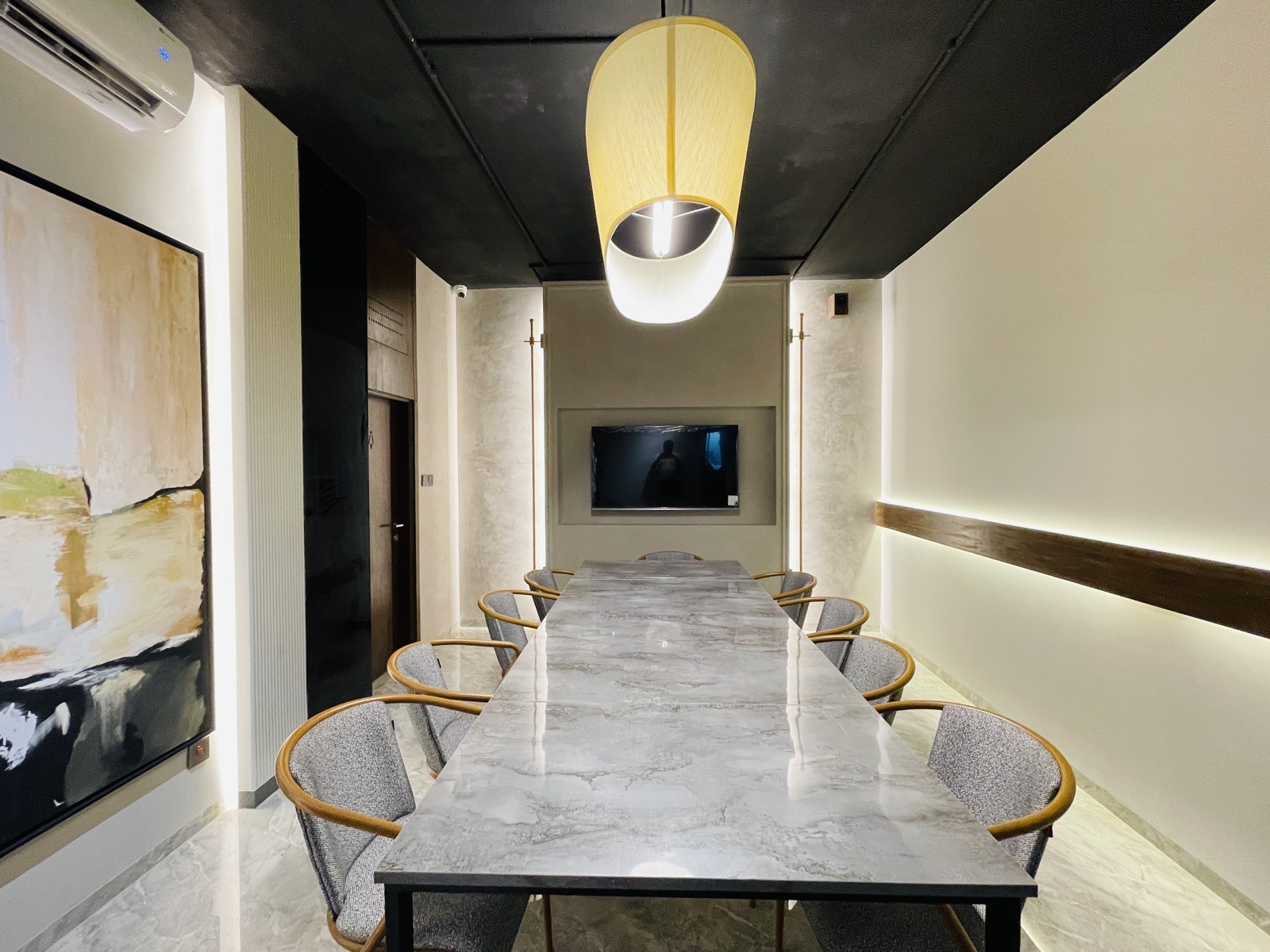 CS Club interior 1