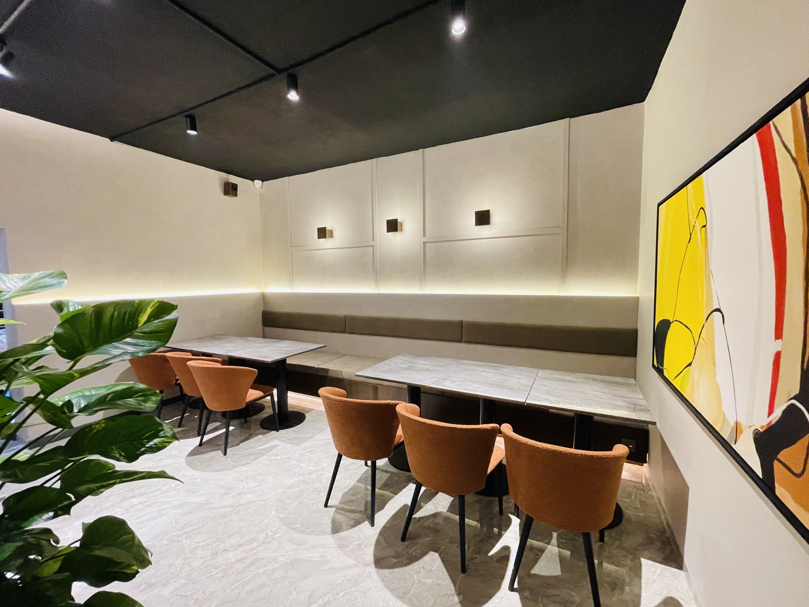 CS Club interior 2
