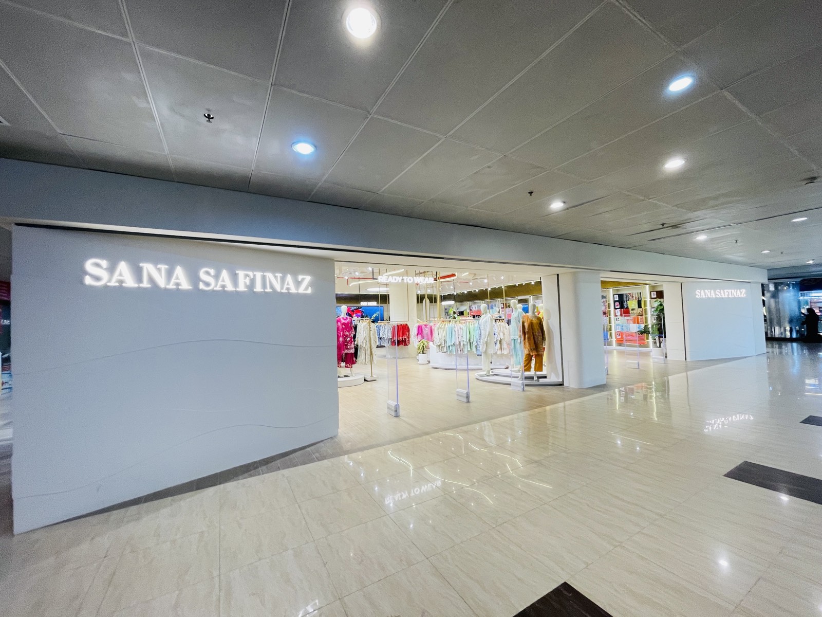 Sana Safinaz — JFP interior 1